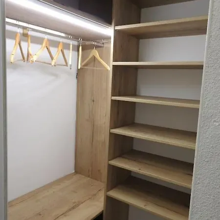 Juliet's Hideout アパート