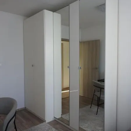 Apartment Juliet's Hideout *