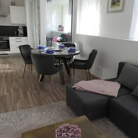 Apartment Juliet's Hideout Bratislava