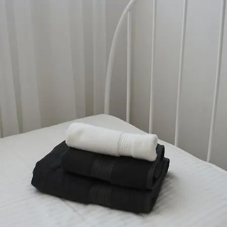 アパート Juliet's Hideout ブラチスラヴァ