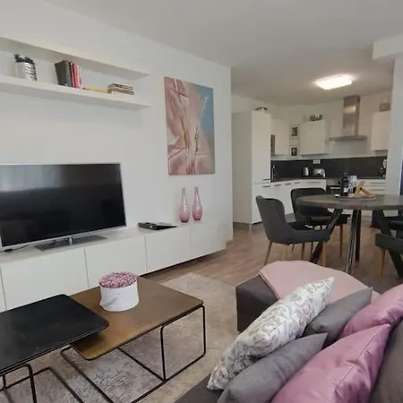 Juliet's Hideout Apartment *